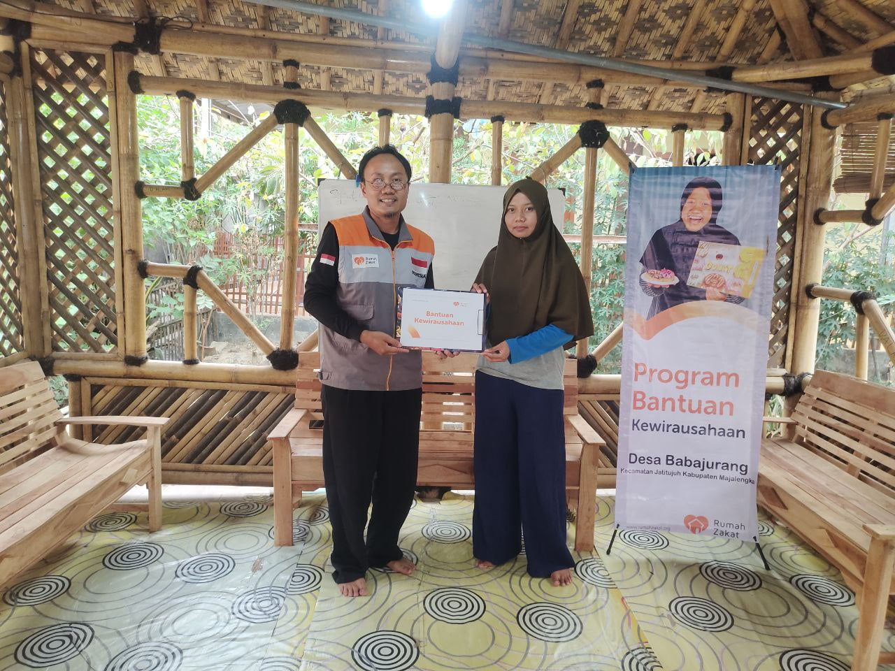 TUMBUHKAN EKONOMI WARGA BINAAN, RUMAH ZAKAT SALURKAN BANTUAN KEWIRAUSAHAAN