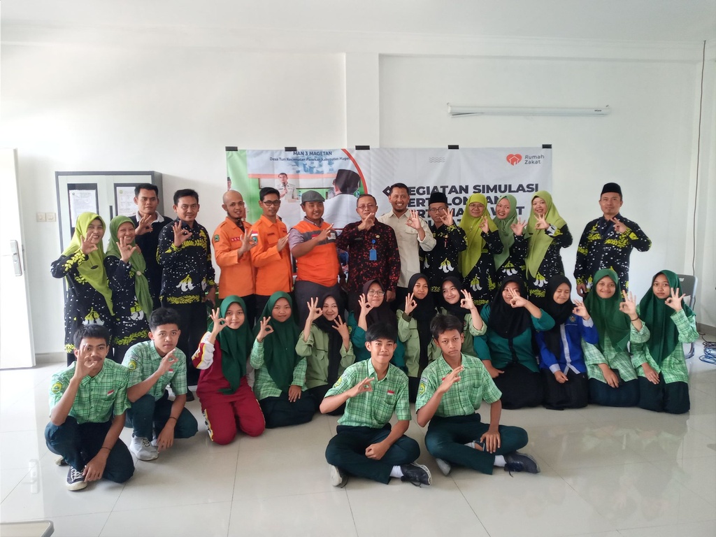 RUMAH ZAKAT BERSAMA BPBD MAGETAN BERIKAN MATERI SPAB KEPADA SISWA