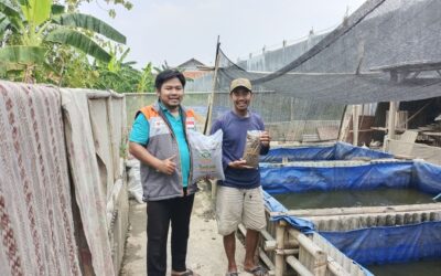 KABAR BAHAGIA, PRODUK PAKAN IKAN BINAAN RUMAH ZAKAT DESA BERDAYA KEBANDINGAN MULAI DIPASARKAN