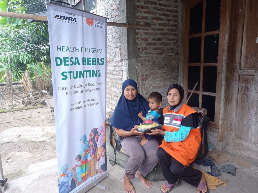 ADIRA FINANCE SYARIAH BEKERJASAMA DENGAN RUMAH ZAKAT BERIKAN PMIT KEPADA BALITA