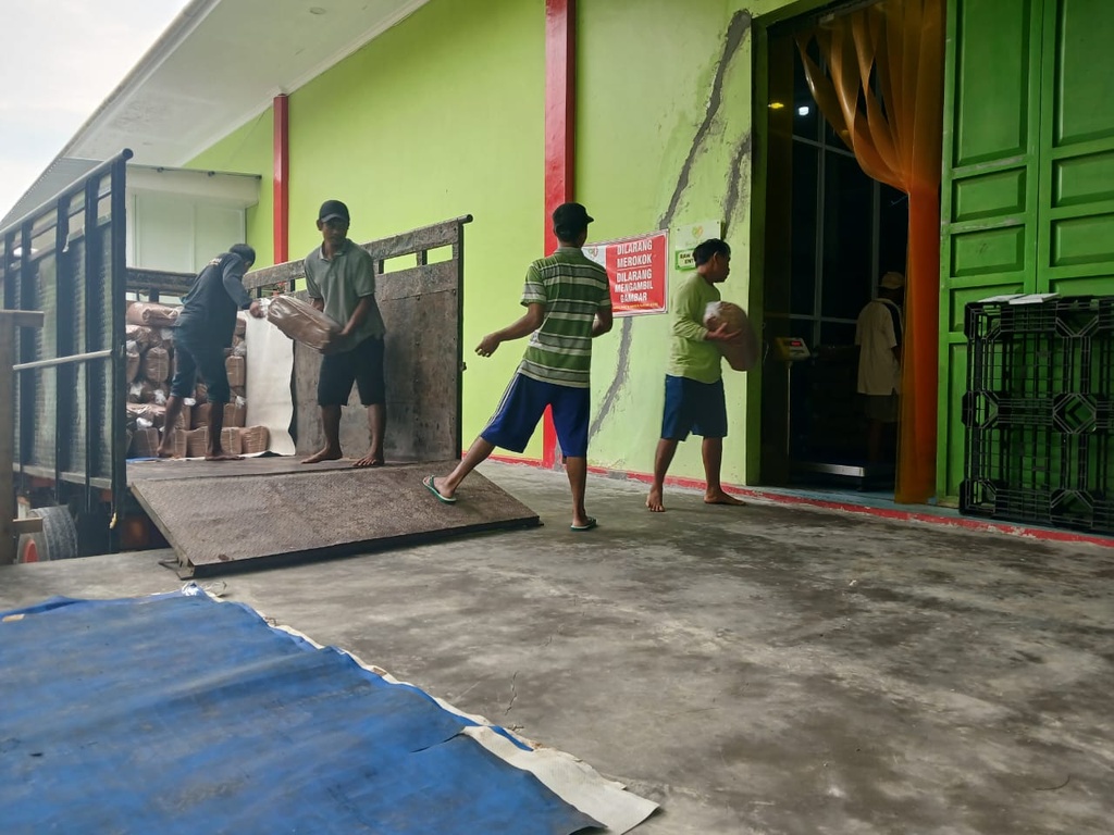 KABAR BAHAGIA, BUMMAS BINAAN RUMAH ZAKAT MAMPU PENUHI PASOKAN GULA UNTUK KEPERLUAN EKSPOR