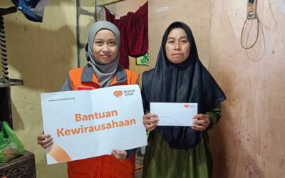 BANTU BU SITI KEMBANGKAN USAHA, RUMAH ZAKAT SALURKAN BANTUAN KEWIRAUSAHAAN