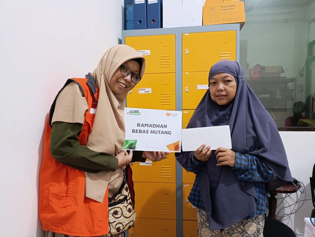 MELALUI PROGRAM RAMADHAN BEBAS HUTANG, RUMAH ZAKAT BANTU RINGANKAN BIAYA PENDIDIKAN ARTIKA