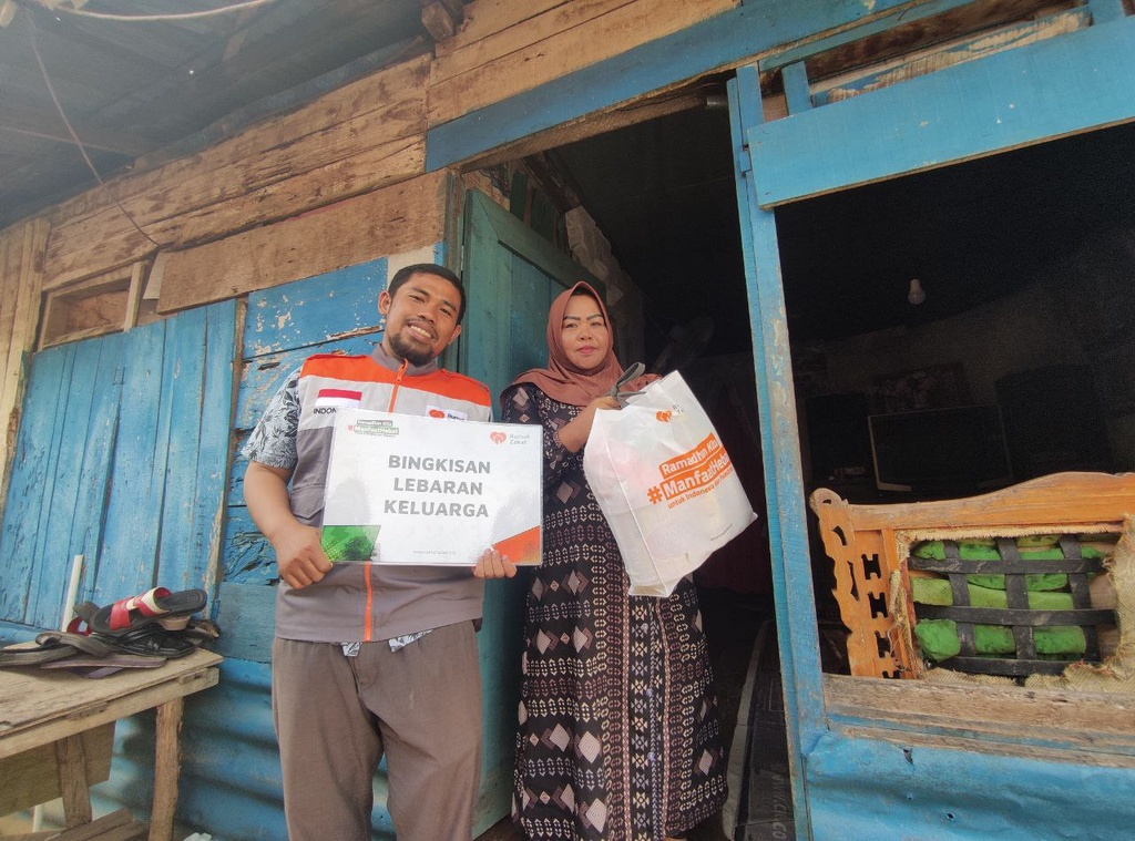 SELAIN MASYARAKAT DHUAFA, RUMAH ZAKAT SALURKAN BLK KEPADA MUALAF