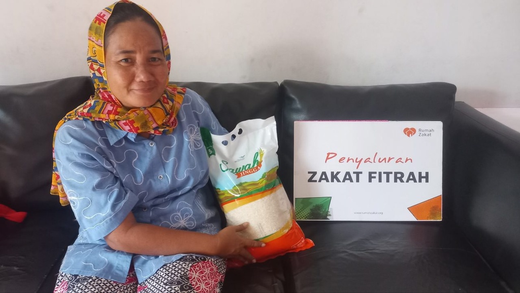 SALURKAN ZAKAT FITRAH, RUMAH ZAKAT TERUS BANTU MASYARAKAT PRA SEJAHTERA