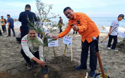 PERINGATI PUNCAK HKBN 2024, RUMAH ZAKAT LAKUKAN PENANAMAN POHON