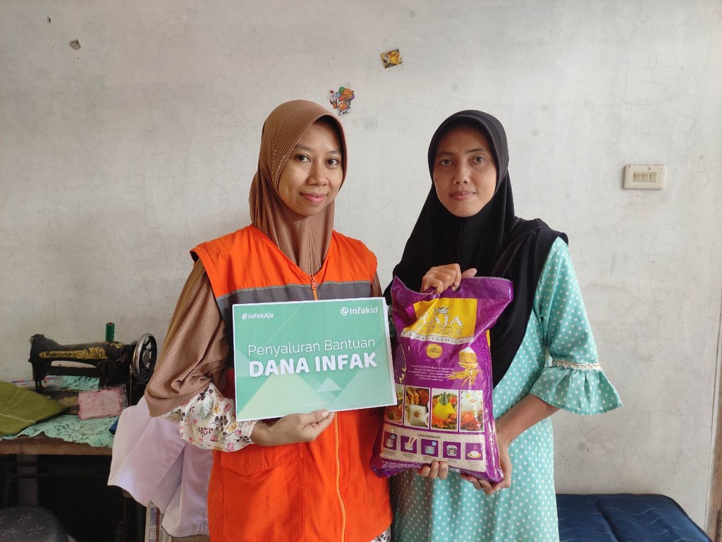 RUMAH ZAKAT SALURKAN SEMBAKO UNTUK BANTU MASYARAKAT PRA SEJAHTERA
