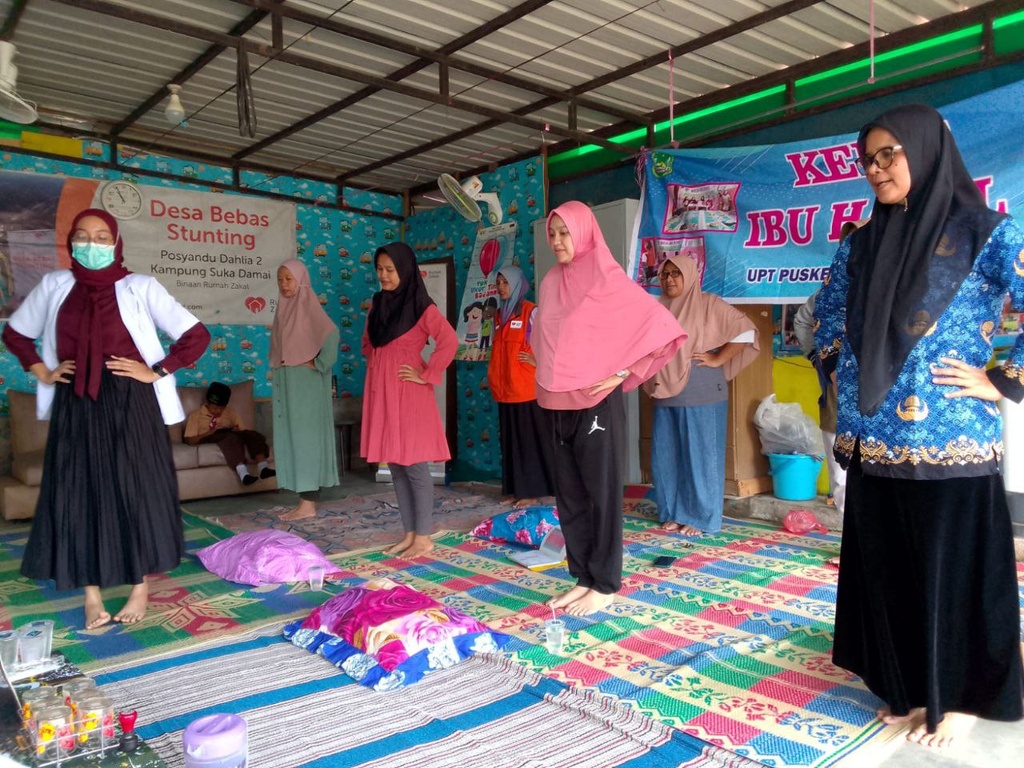 RUMAH ZAKAT SALURKAN PMT KEPADA IBU HAMIL DI DESA BERDAYA