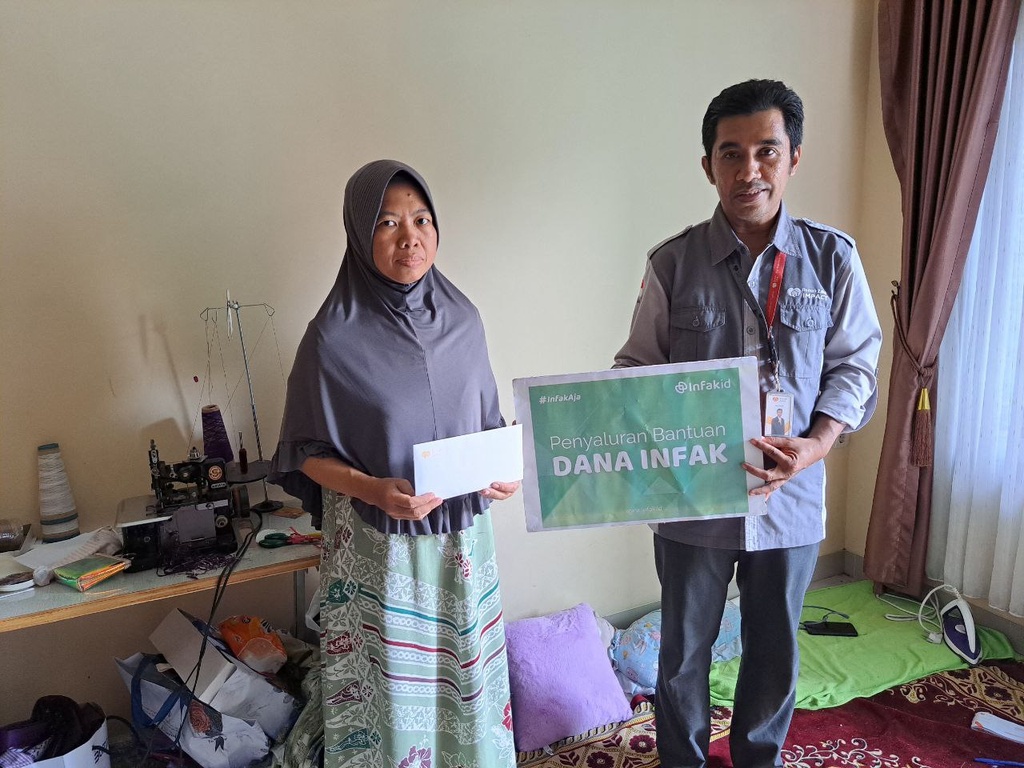 RUMAH ZAKAT SALURKAN BANTUAN USAHA UNTUK KEMBANGKAN UMKM