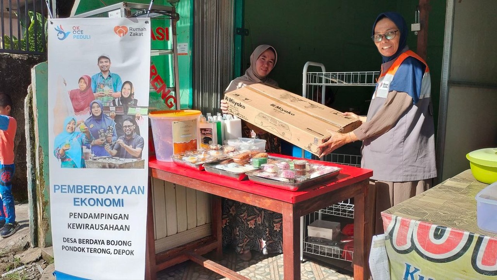 RUMAH ZAKAT DAN OK OCE PEDULI SALURKAN BANTUAN PEMBERDAYAAN EKONOMI TAHAP DUA UNTUK PEGIAT UMKM
