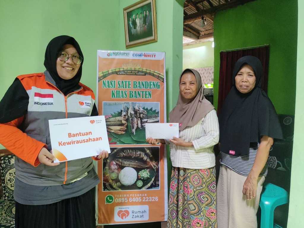 RUMAH ZAKAT SERAHKAN BANTUAN MODAL USAHA TAHAP 2 KEPADA PELAKU UMKM