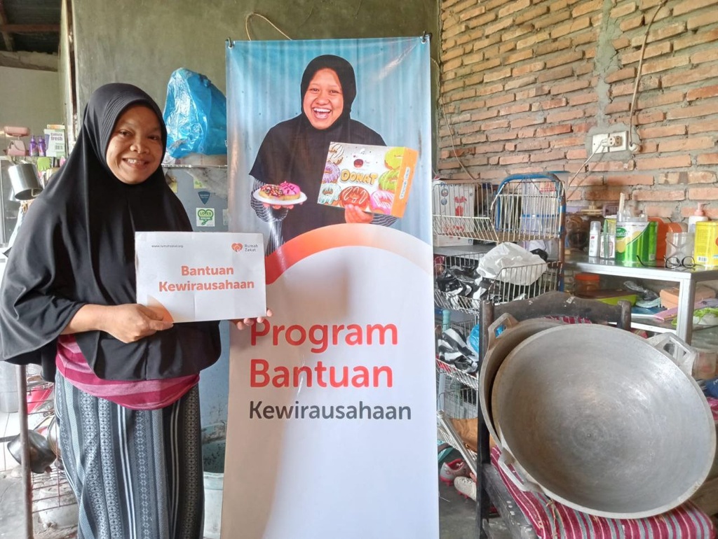 BANTUAN MODAL RUMAH ZAKAT TERUS DIGULIRKAN UNTUK DORONG PERKEMBANGAN USAHA MASYARAKAT