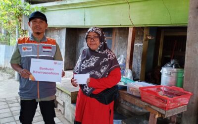 RUMAH ZAKAT SALURKAN BANTUAN MODAL UNTUK KEMBANGKAN USAHA IBU HANI