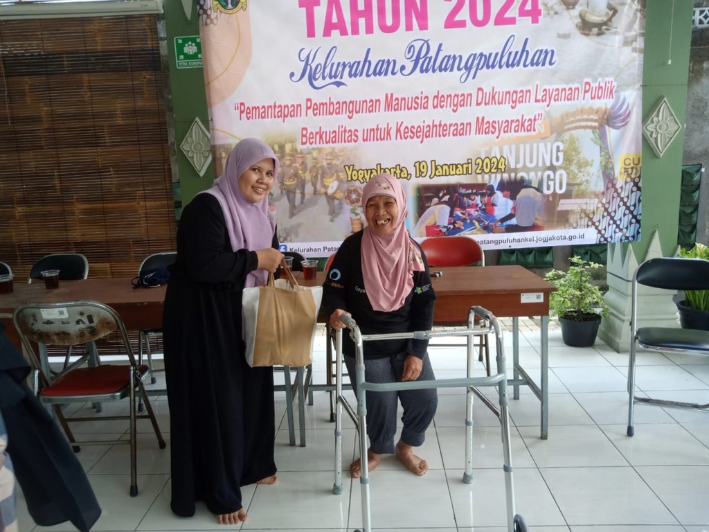 RUMAH ZAKAT BERSAMA HIMPUNAN WANITA DISABILITAS INDONESIA KOTA YOGYAKARTA ADAKAN CEK KESEHATAN