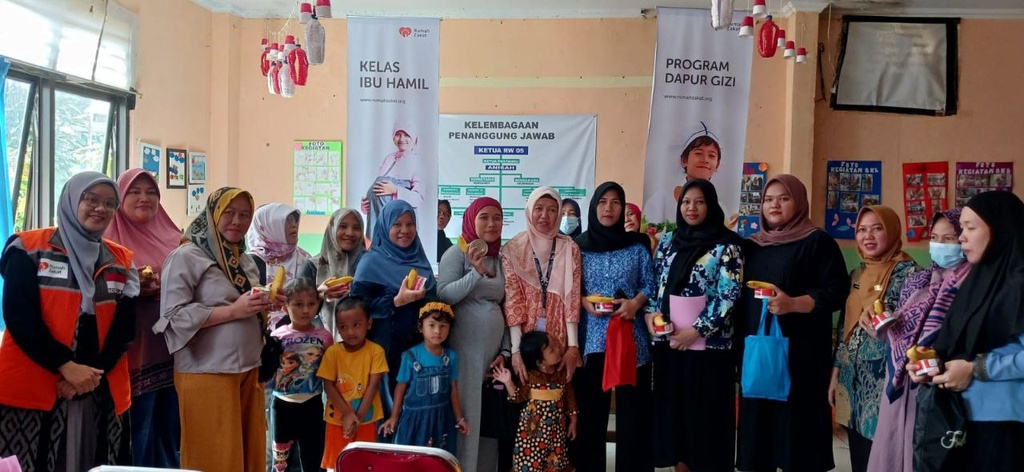 RUMAH ZAKAT BERSAMA PUSKESMAS DAN POSYANDU ADAKAN KELAS IBU HAMIL DAN PEMBERIAN PMT