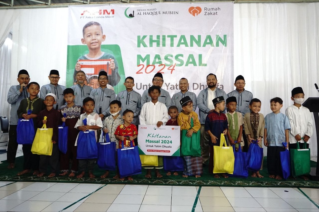 DEWAN MASJID AL HAQQUL MUBBIIN BERSAMA RUMAH ZAKAT ADAKAN KHITANAN MASSAL UNTUK YATIM DAN DHUAFA