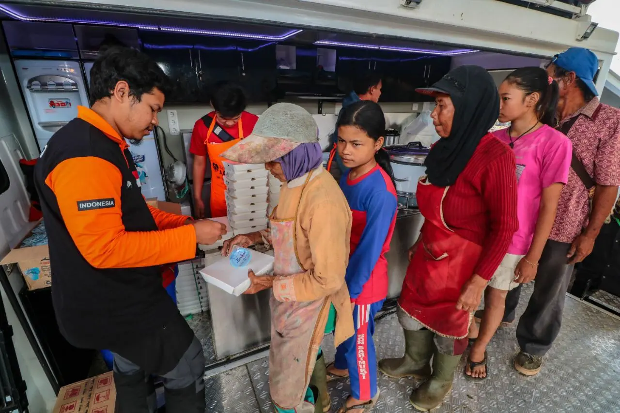 berbagi makan 2