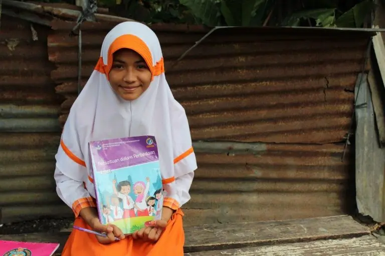 sedekah yatim putus sekolah4
