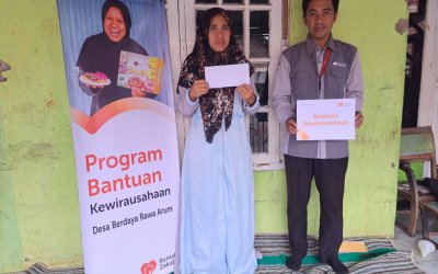 Bantu Kembangkan UMKM, Rumah Zakat Salurkan Bantuan Kewirausahaan untuk Maryati