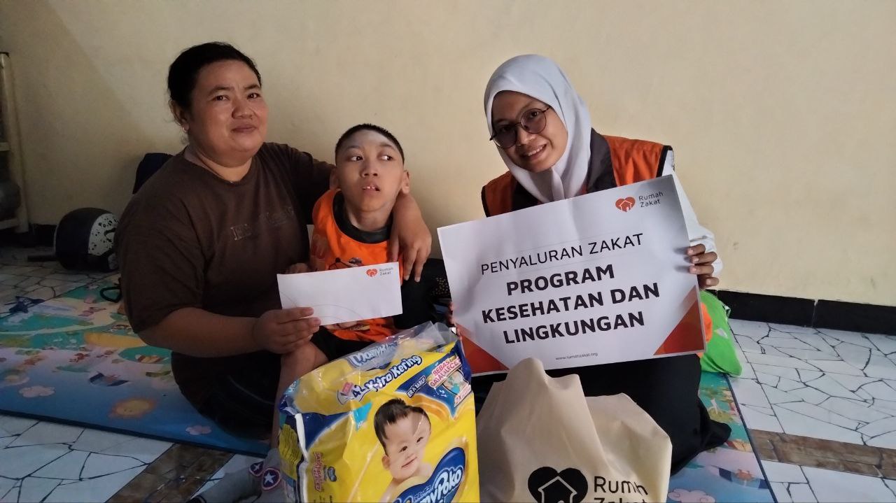 Bantuan Kesehatan dan Hygiene Kit untuk Penyandang Disabilitas Berat