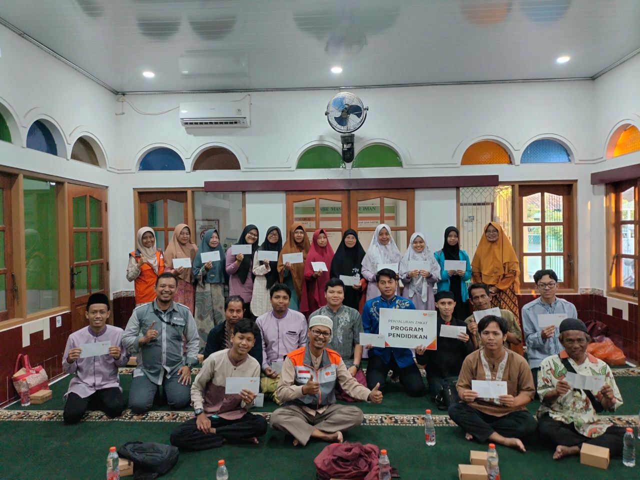 Guru Ngaji Tak Tersentuh Gaji, Rumah Zakat Gandeng KUA Banjarsari Berikan Apresiasi