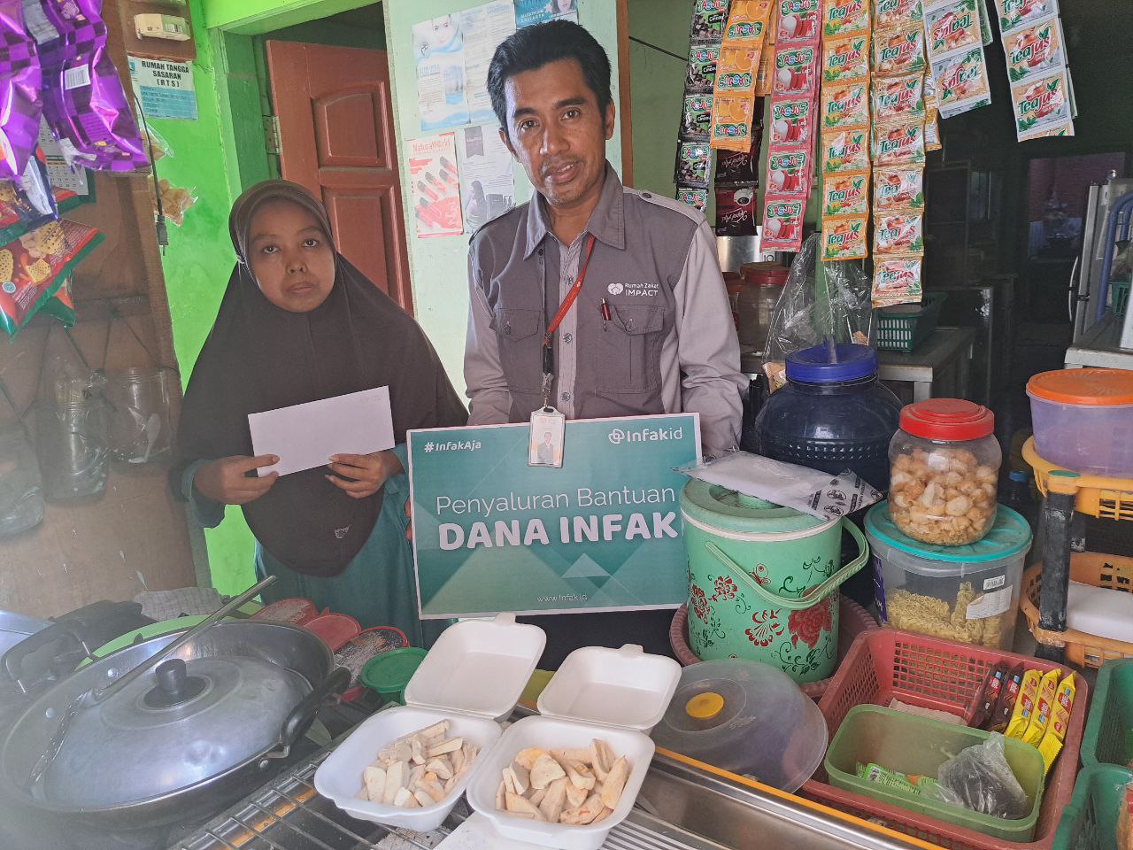 Melalui Dana infak.id, Rumah Zakat Bantu Kembangkan Usaha Jumaroh Melalui Dana infak.id, Rumah Zakat Bantu Kembangkan Usaha Jumaroh