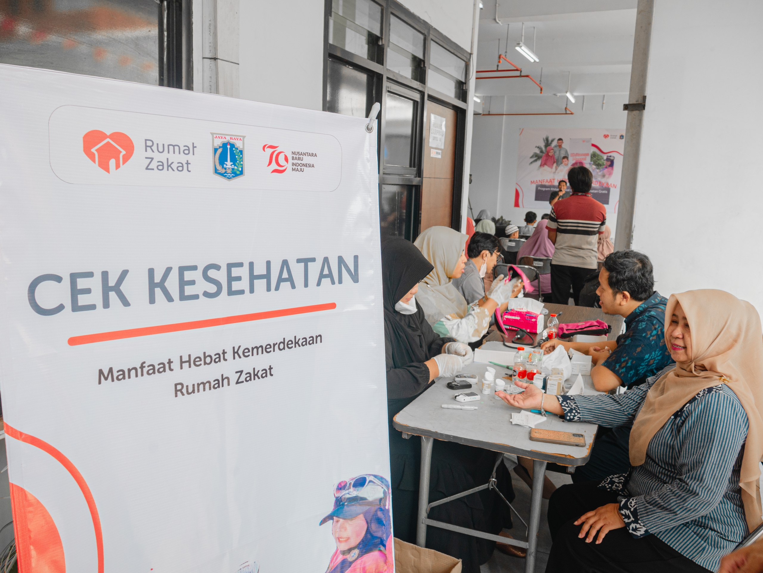 Rumah Zakat Hadirkan Khitanan Massal dan Pemeriksaan Kesehatan Gratis di Jakarta Timur