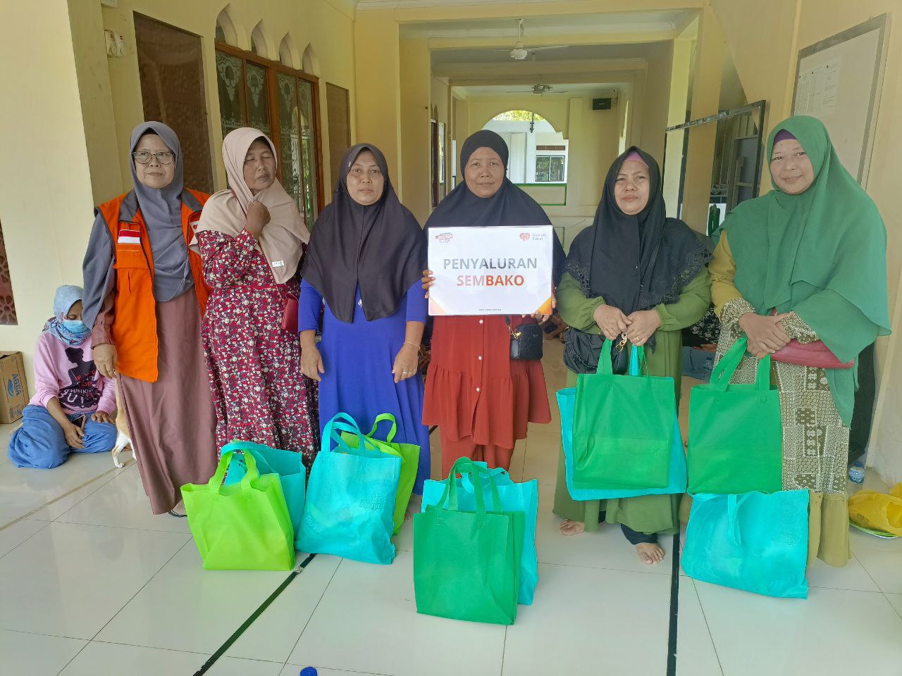 Salurkan Sembako, Rumah Zakat Bantu Para Fisabilillah di Batam Salurkan Sembako, Rumah Zakat Bantu Para Fisabilillah di Batam