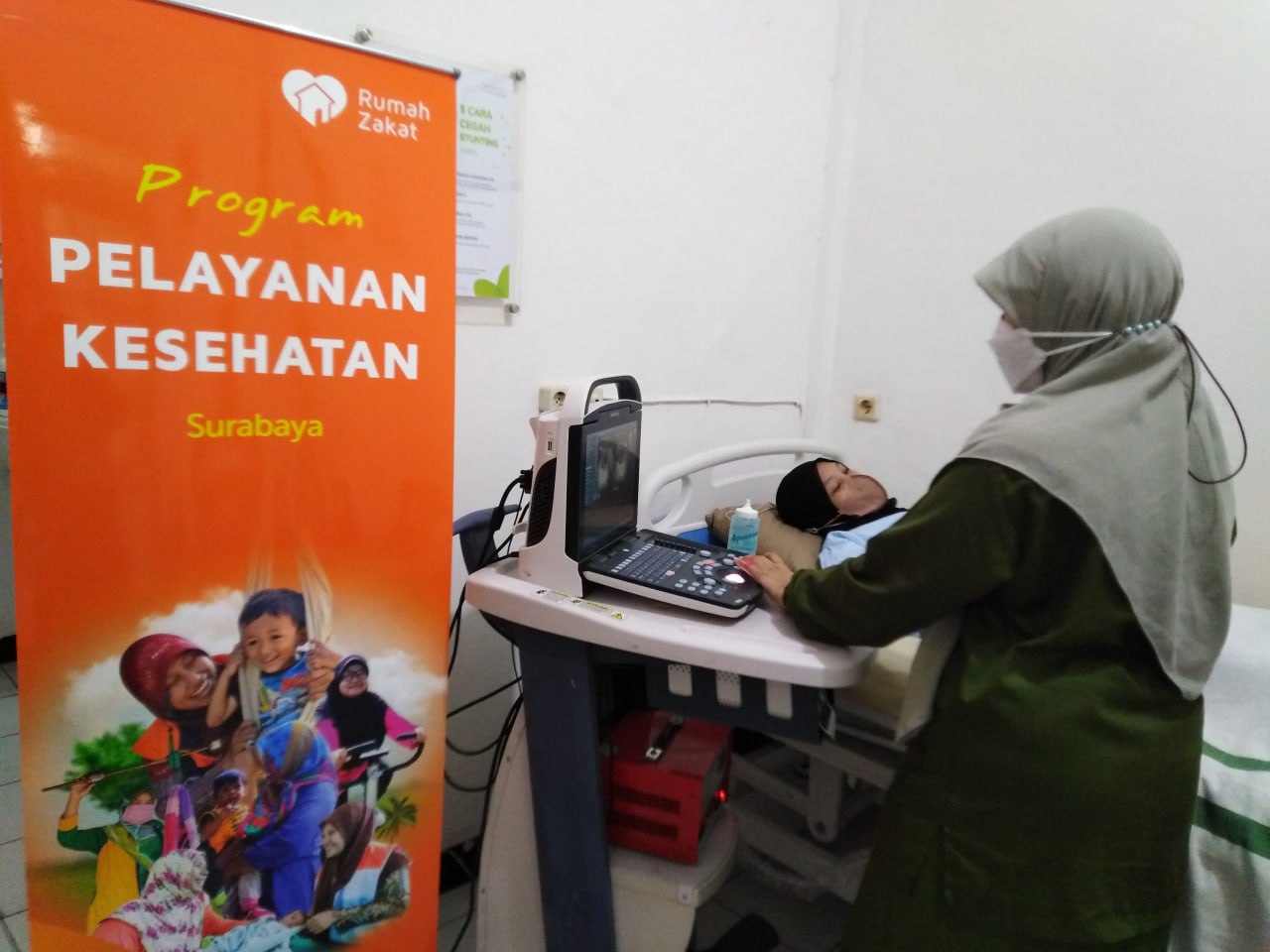 Cegah Stunting Sejak Dini, Rumah Zakat dan Klinik Pratama Cita Sehat Adakan USG Gratis di Surabaya