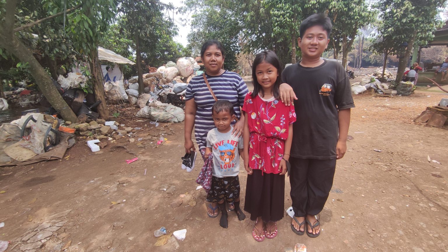 Kel-Ibu-Dini-scaled-1536x865