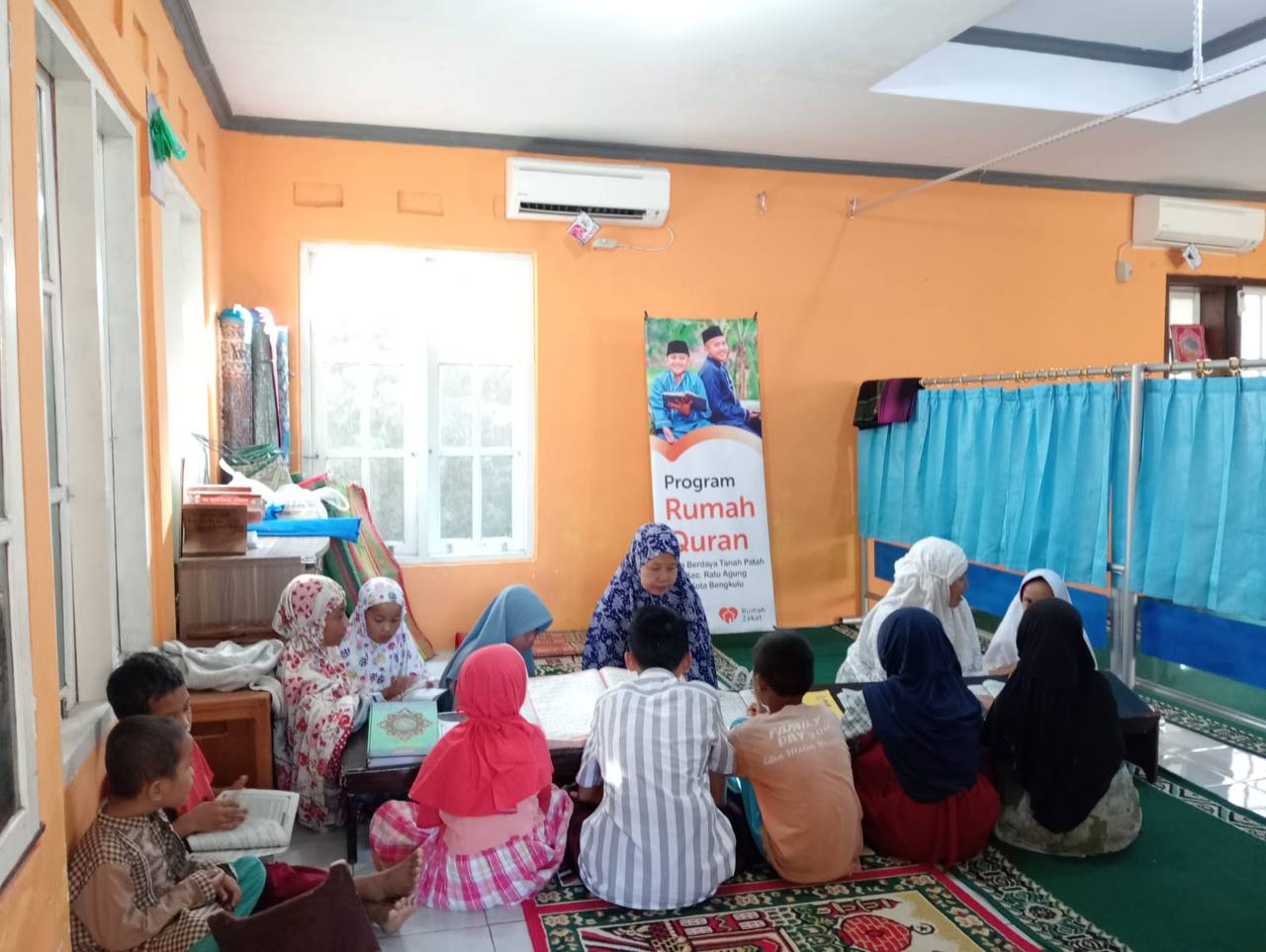 Peduli Guru Ngaji, Rumah Zakat Beri Bantuan untuk Pengajar di Rumah Qur’an Al Hakim
