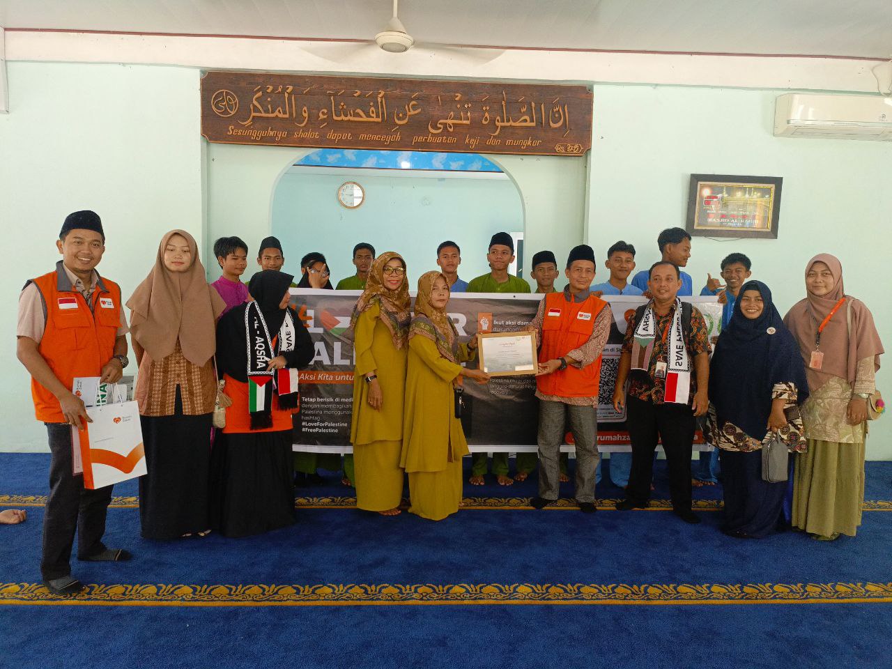 Peduli Palestina, Rumah Zakat Bersama SMAN 12 Tanjung Uma Batam Gelar Aksi Penggalangan Dana