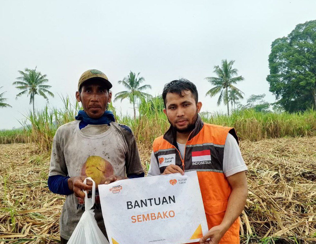 Peringati Hari Tani Nasional, Rumah Zakat Borong Sayur dari Petani yang Alami Gagal Panen di Malang