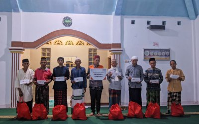 Rumah Zakat Salurkan Santunan untuk Para Muazin di Kabupaten Subang