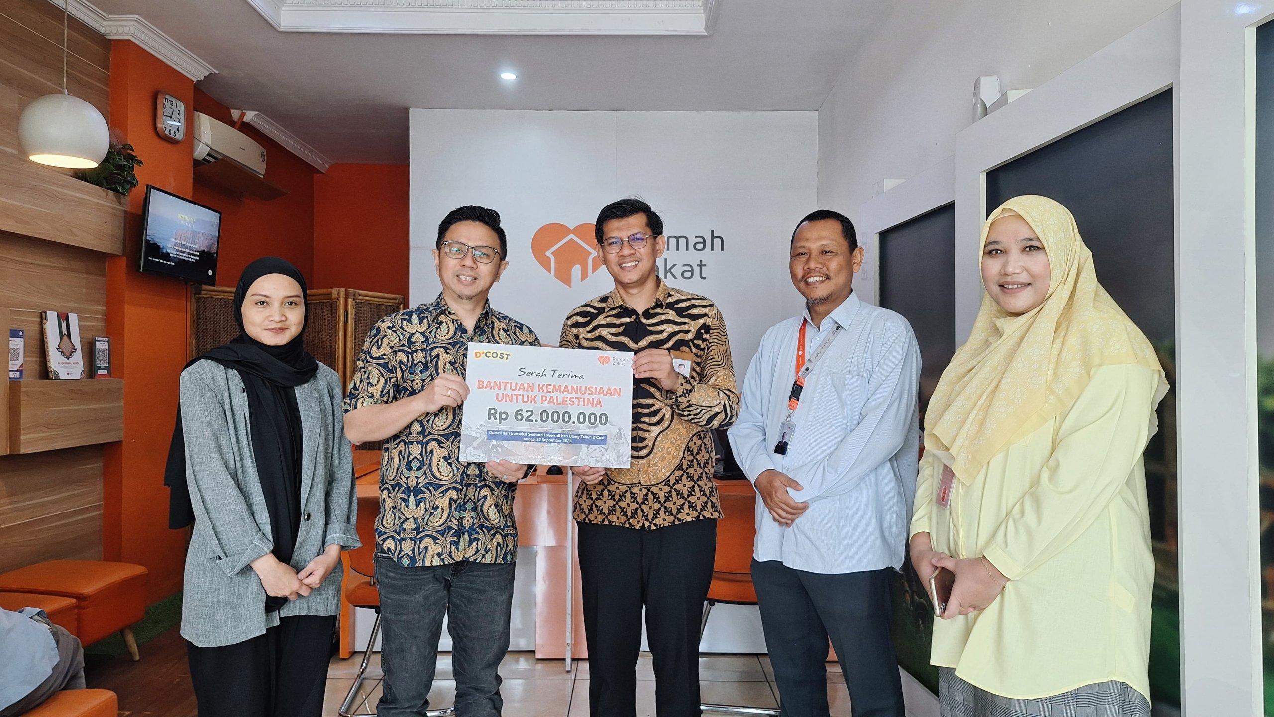 D’Cost Ajak Pelanggan Peduli Palestina Dengan Donasi Untuk Palestina Melalui Rumah Zakat