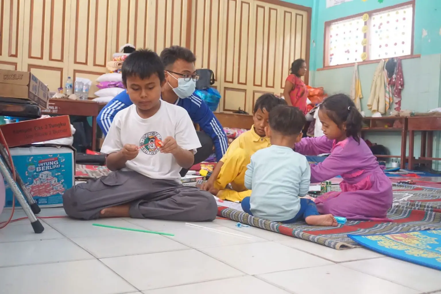 bantu perlengkapan sekolah 2