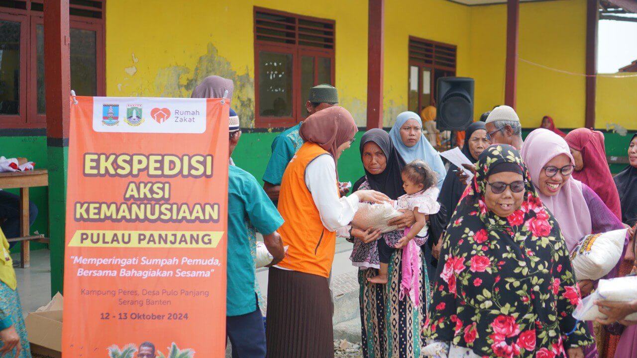 Ekspedisi Aksi Kemanusiaan Pulau Panjang: Rumah Zakat Salurkan Bantuan Pangan dan Berbagai Bantuan Lainnya