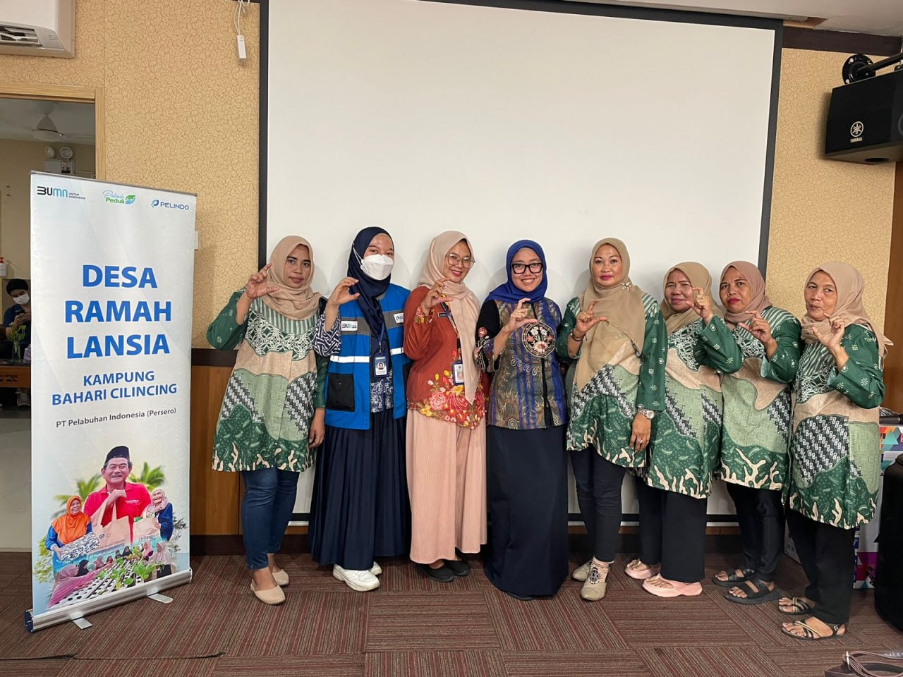 Bantu Lansia Lebih Terampil, PT Pelindo Menggelar Pelatihan Kader Lansia