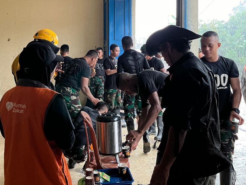 Rumah Zakat Kembali Dirikan Pos Hangat untuk Relawan dan Warga Pascabanjir di Sukabumi