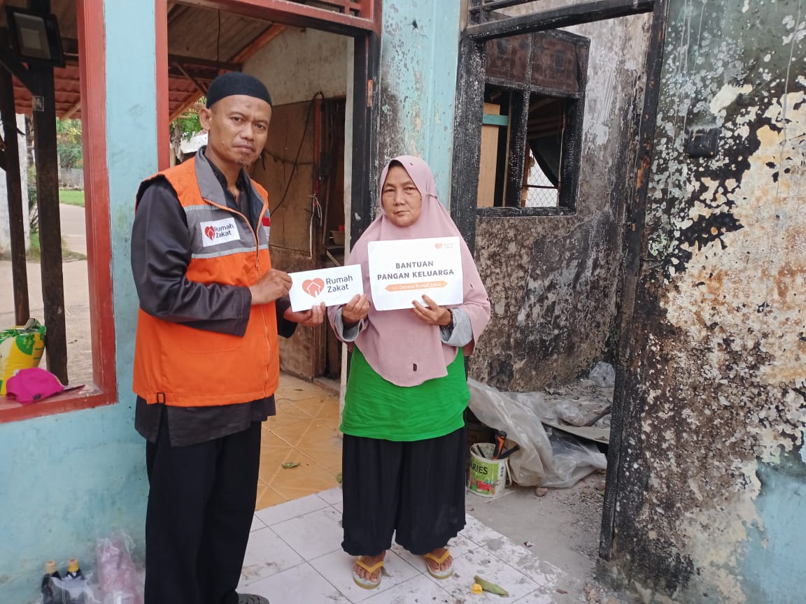 Rumah Zakat Salurkan Bantuan Pangan untuk Janda Dhuafa di Kabupaten Tangerang
