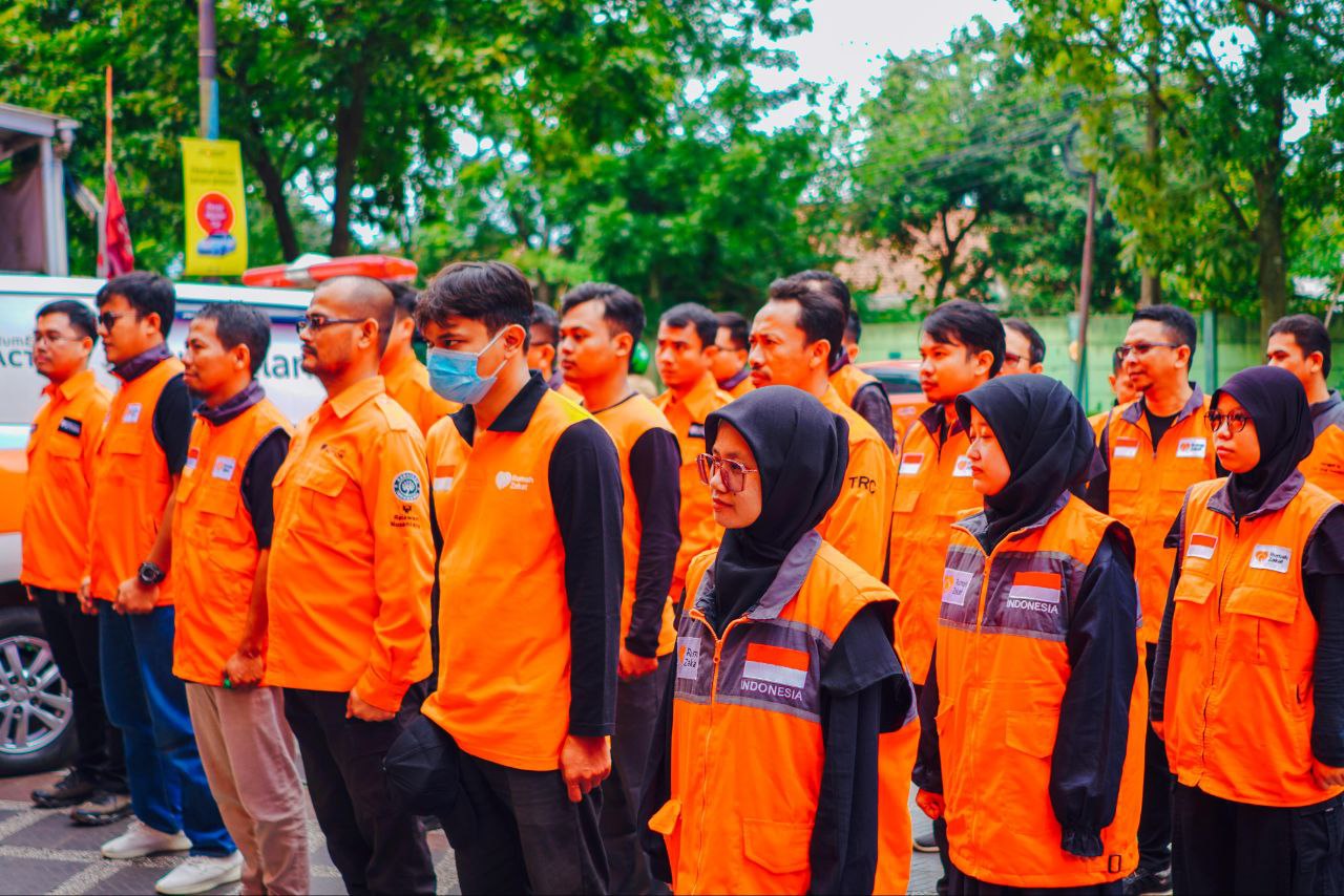 Waspada Cuaca Ekstrem Jelang Liburan, Rumah Zakat Lakukan Apel Kesiapsiagaan Relawan