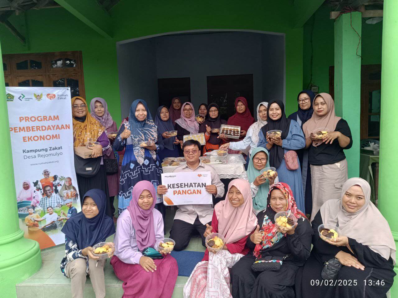 Rumah Zakat Gelar Pelatihan Kue Kering untuk Tingkatkan Skill Baru Bagi Ibu-Ibu