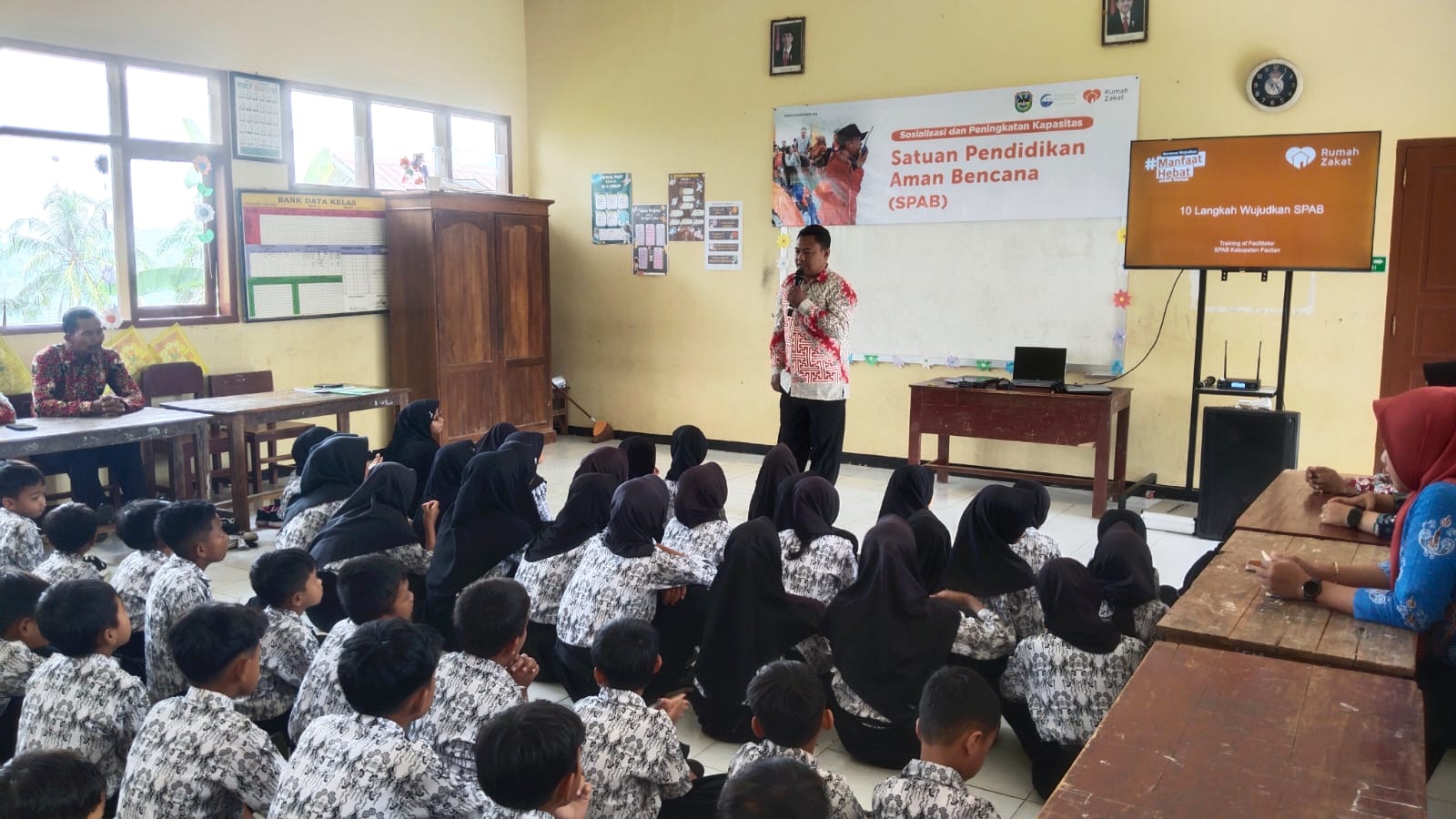 Rumah Zakat dan Dinas  Pendidikan Pacitan Lakukan Sosialisasi dan Peningkatan Kapasitas SPAB di SDN Pelem