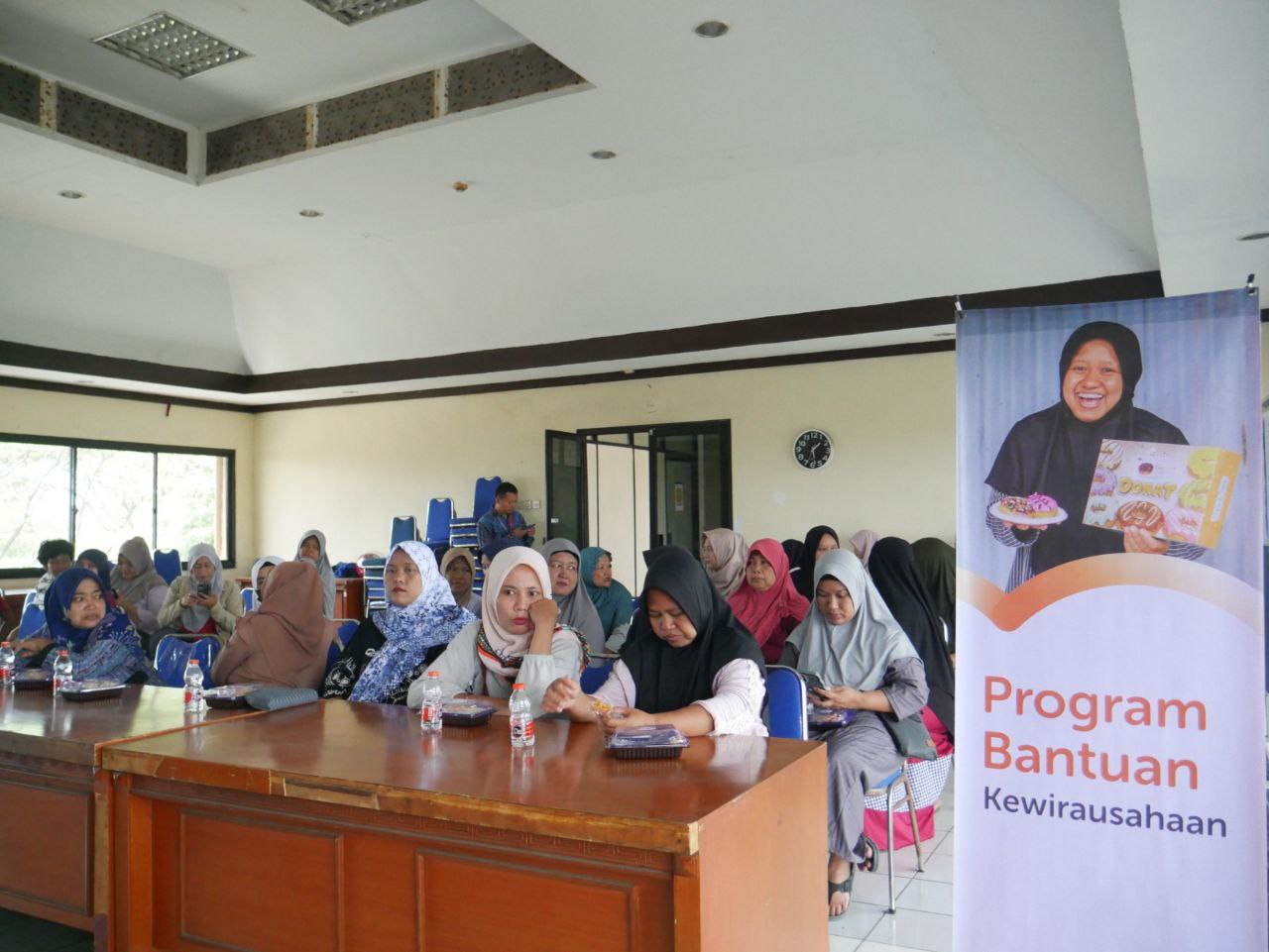 Tingkatkan Keterampilan UMKM, Rumah Zakat Gelar Pelatihan Fotografi Produk