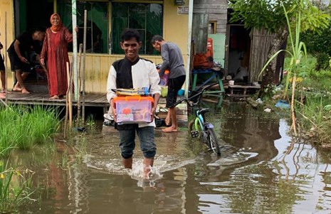 Rumah Zakat salurkan paket BLK
