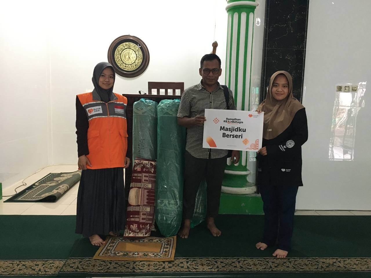 Hadirkan Program Masjid Berseri, Rumah Zakat Salurkan Bantuan Sarana Ibadah