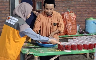 Rumah Zakat Kembali #BikinBahagia Warga Melalui Program Berbagi Buka Puasa
