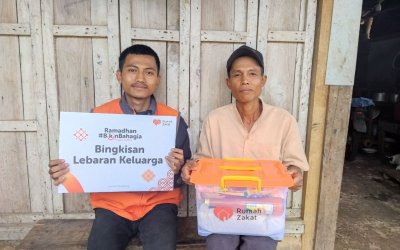 Paket Bingkisan Lebaran Keluarga Rumah Zakat, Bantu Ringankan Kebutuhan Pokok Firdaus