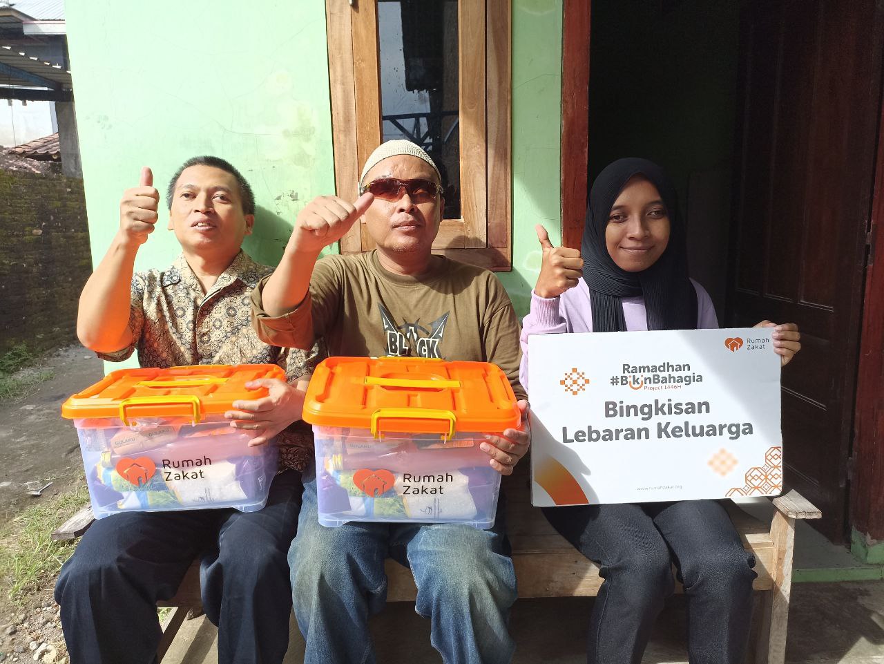 Selama Ramadhan Sepi Pelanggan, Tunanetra Bersyukur Dapat BLK dari Rumah Zakat