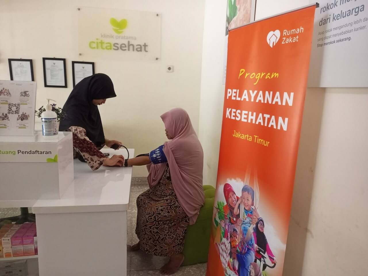 Bantuan pelayanan kesehatan.